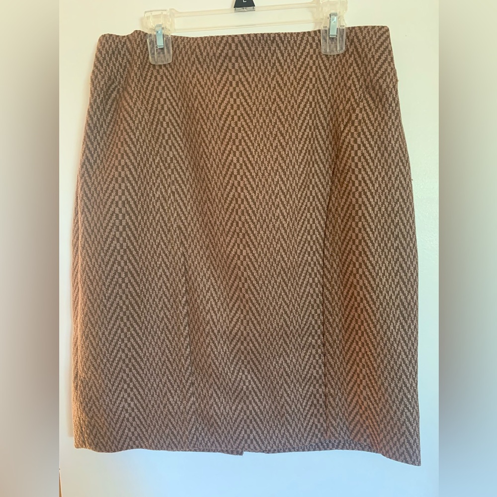 Maeve Anthropologie skirt. Excellent condition. Size 8. Fully lined
